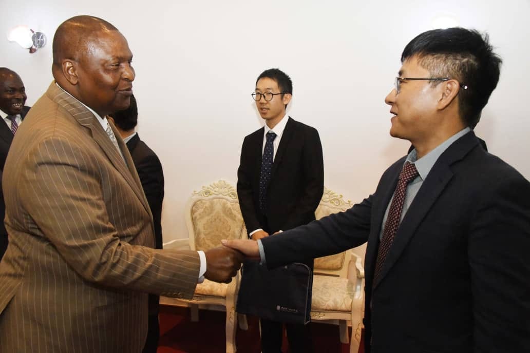 Le président centrafricain fait le point de la coopération bilatérale avec l’ambassadeur de Chine